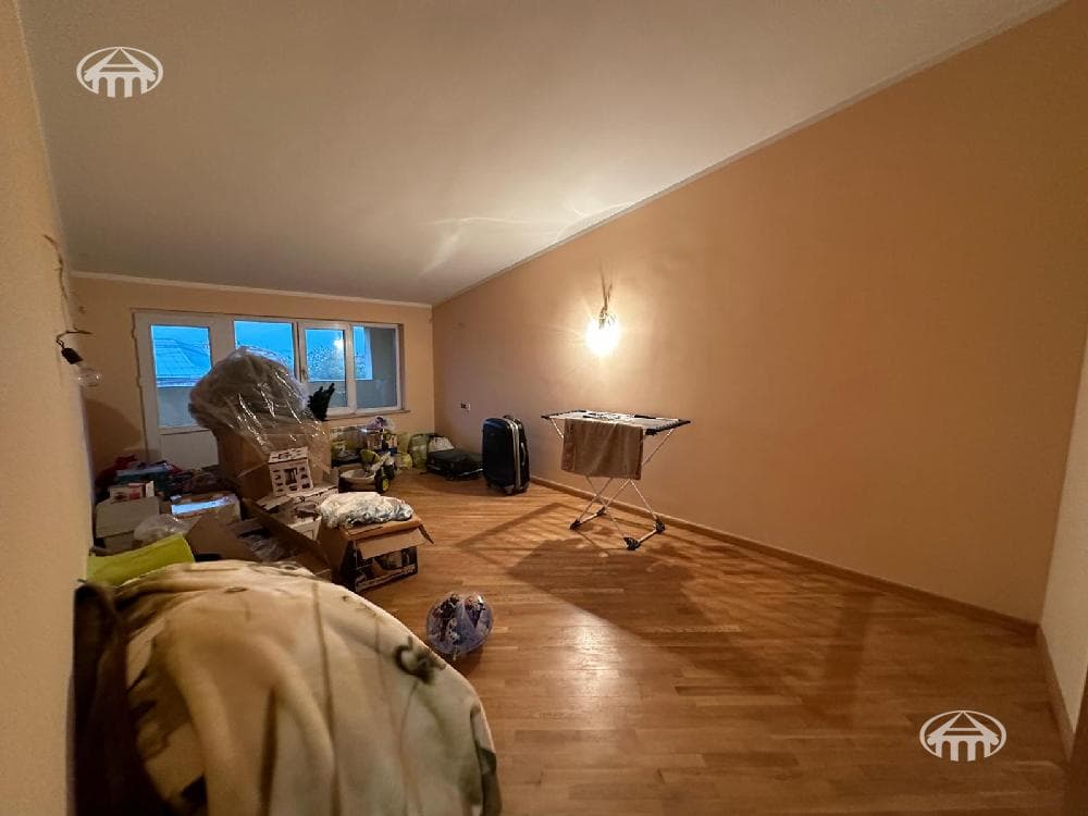 Apartment · 4 rooms · 179 m² · Kentron