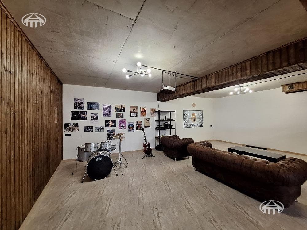 Особняк · 5 комн. · 380 м² · Ариндж
