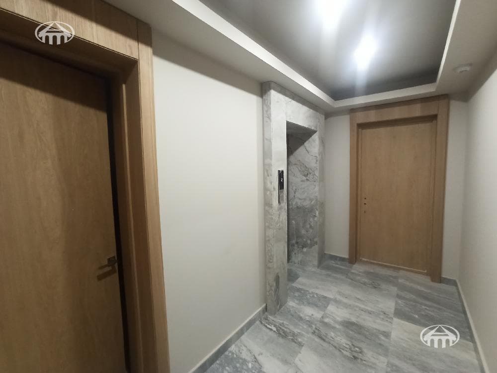 Квартира · 3 комн. · 73 м² · Кентрон