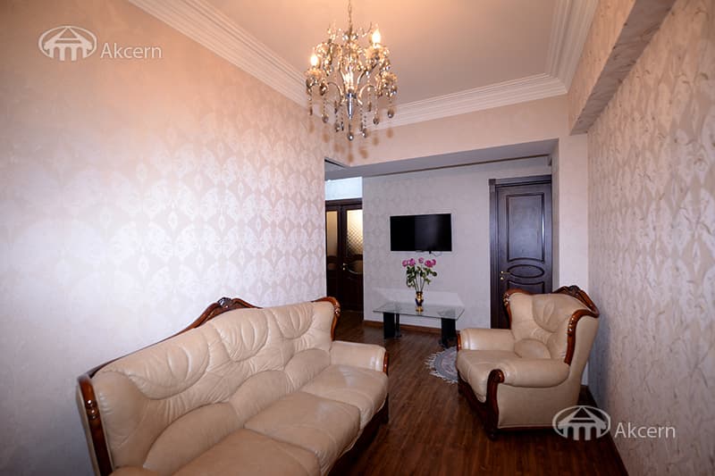 Apartment · 3 rooms · 108 m² · Kentron