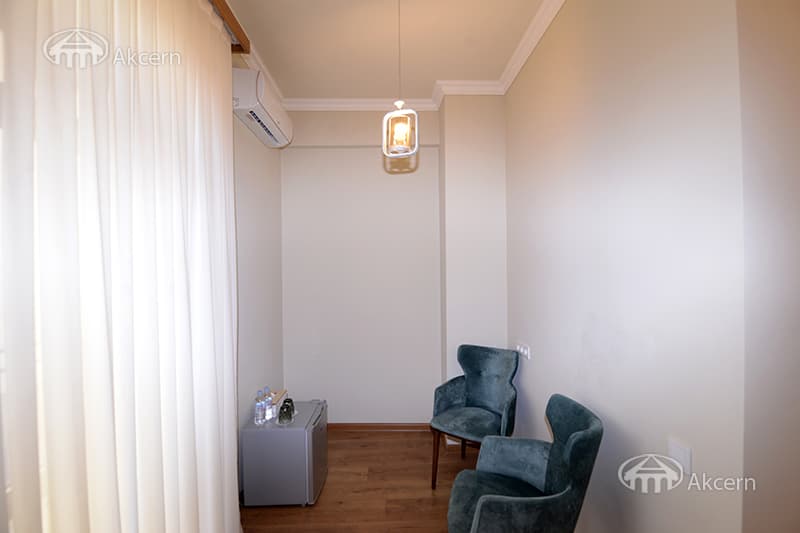 Hotel · 1,000 m² · Kentron