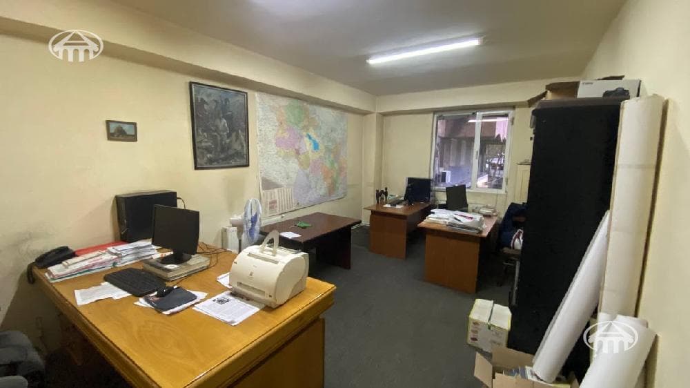 Գրասենյակ · 297 մ² · Կենտրոն — Լուսանկար 9 / 14