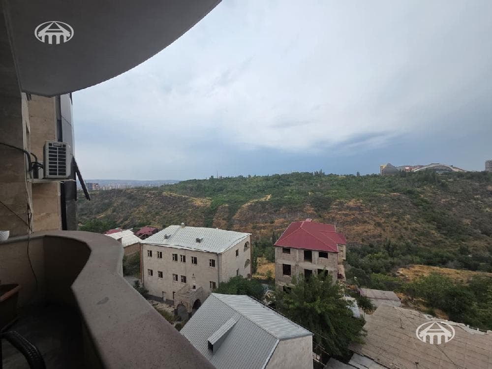 Apartment · 4 rooms · 157 m² · Arabkir
