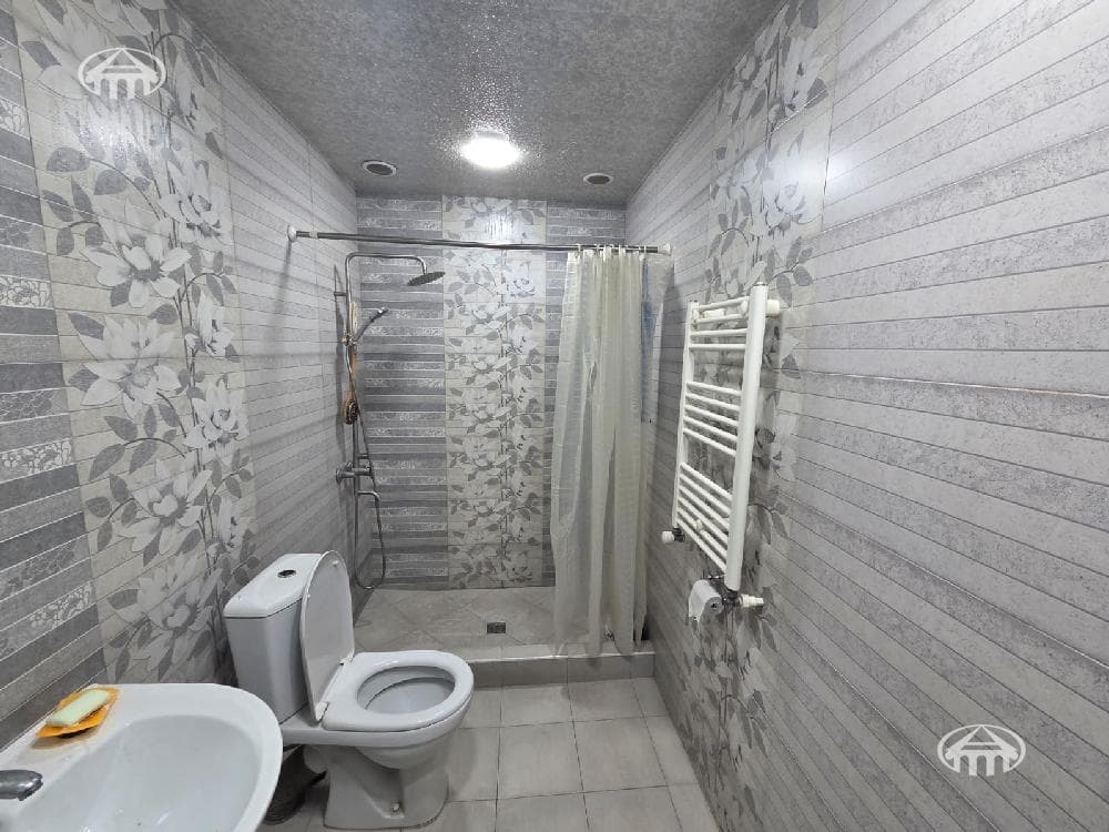 House · 7 rooms · 542 m² · Ajapnyak