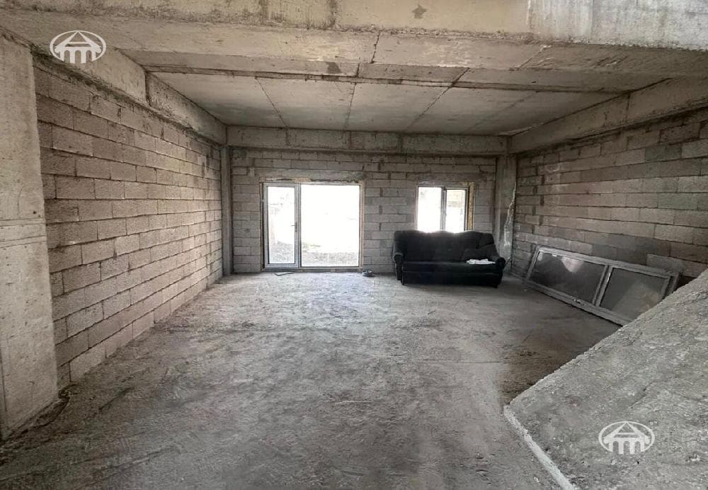 Townhouse · 256 m² · Nor Nork