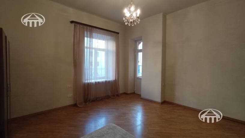 Apartment · 3 rooms · 96 m² · Kentron