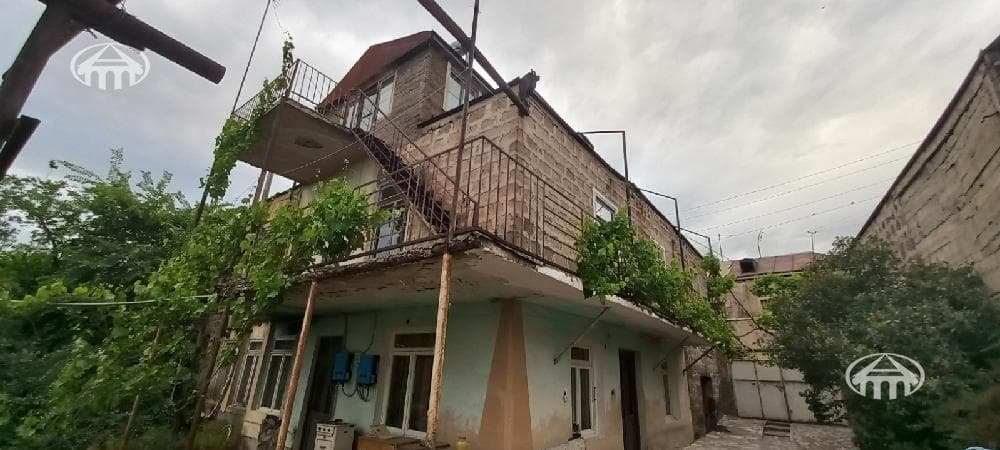 Առանձնատուն · 6 սեն. · 326 մ² · Օշական