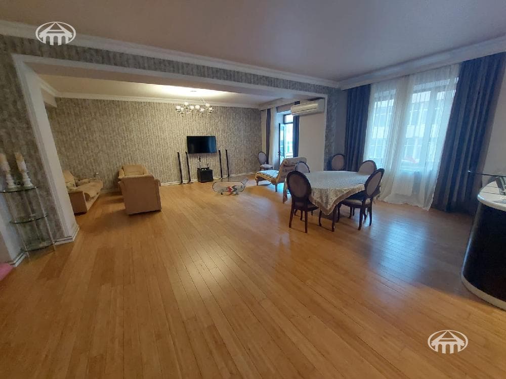 Apartment · 3 rooms · 129 m² · Kentron — photo 5 / 12