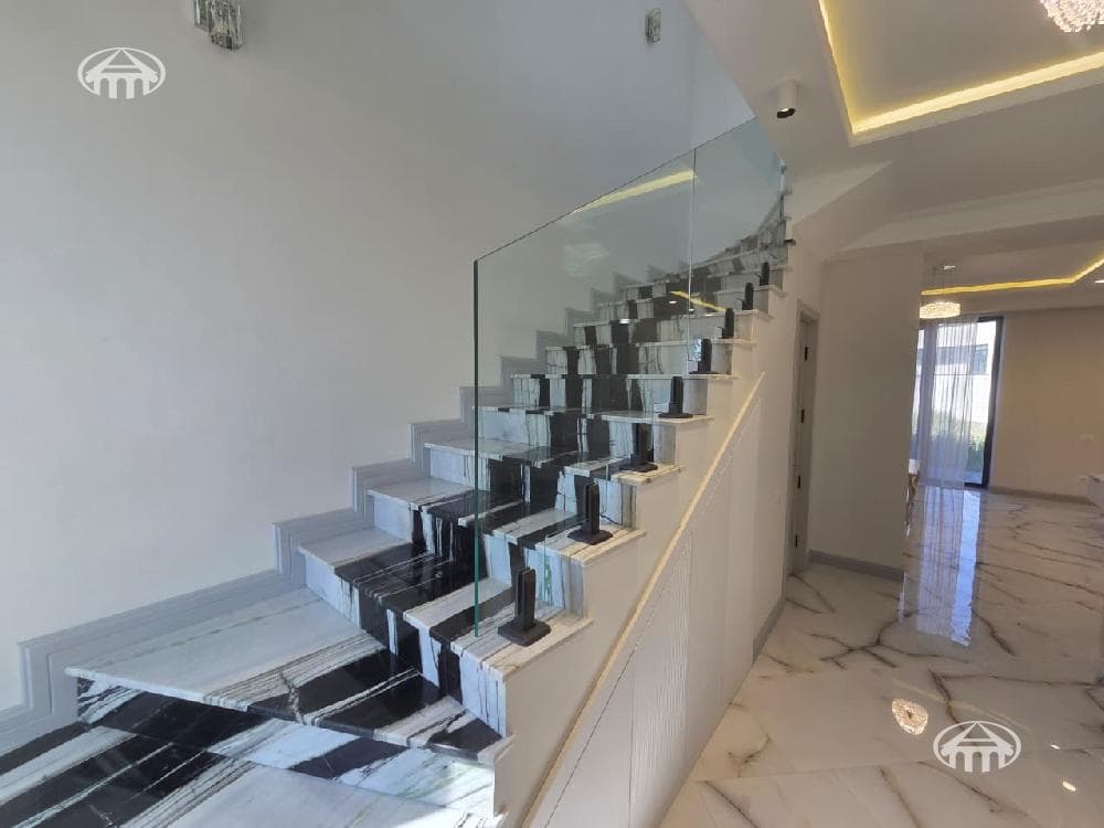 Թաունհաուս · 3 սեն. · 236 մ² · Աջափնյակ
