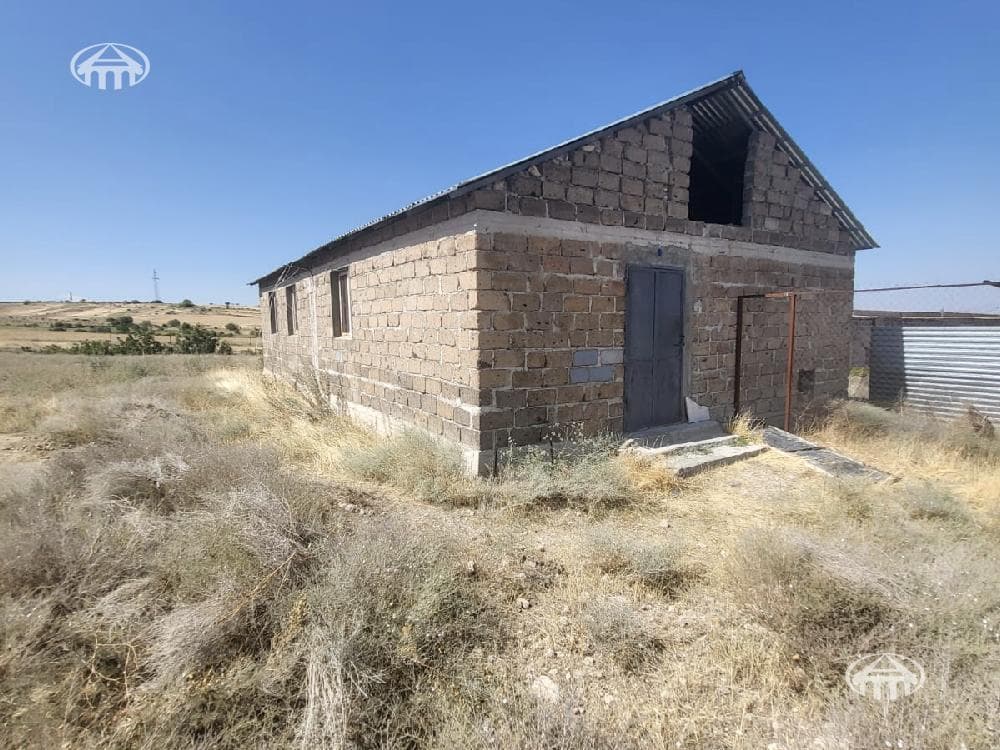 Land · 75 m² · Aramus
