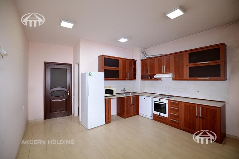 Квартира · 3 комн. · 134 м² · Кентрон