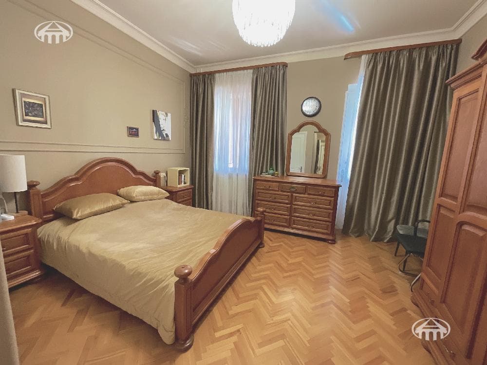 Mansion · 9 rooms · 680 m² · Arabkir — photo 15 / 47