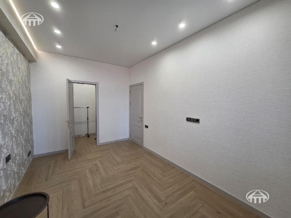 Apartment · 2 rooms · 73 m² · Arabkir