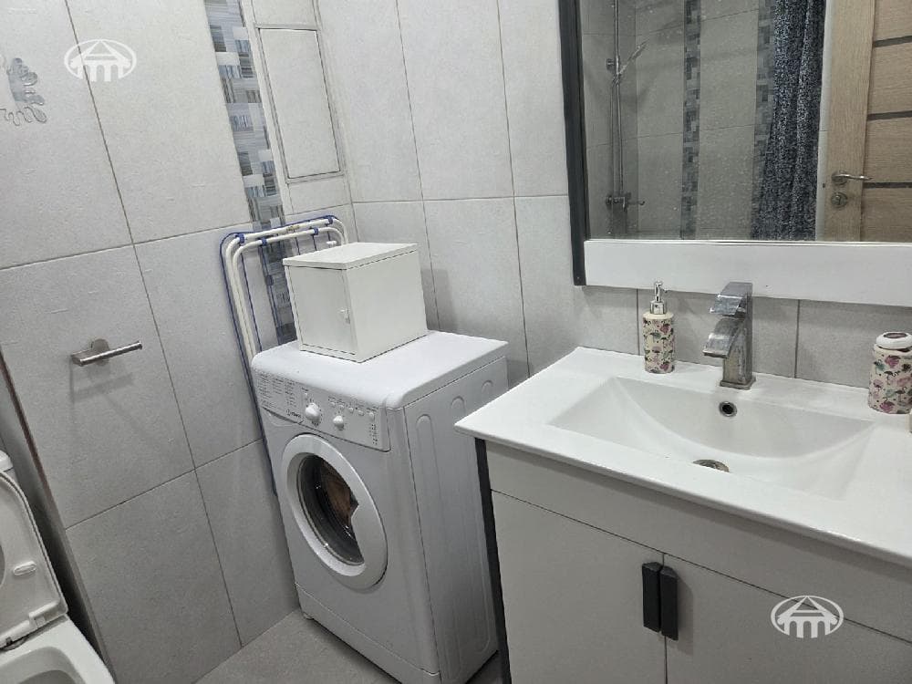 Բնակարան · 2 սեն. · 45 մ² · Կենտրոն
