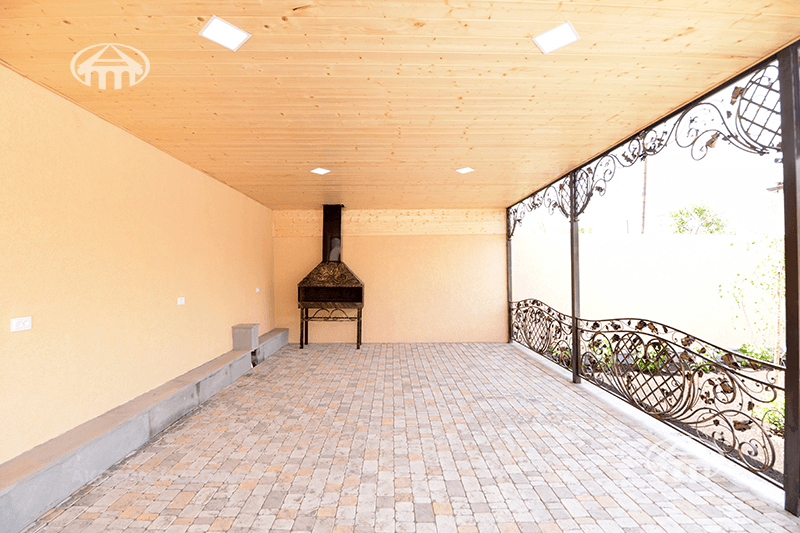 Mansion · 4 rooms · 300 m² · Nork-Marash