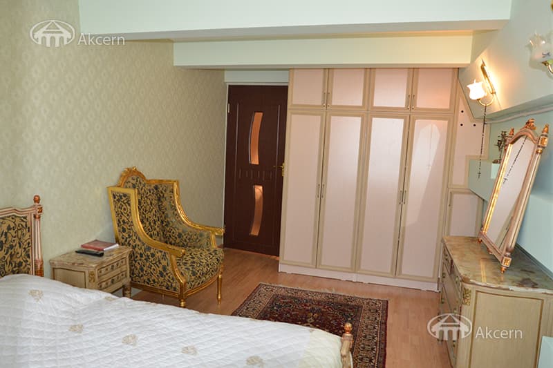 Apartment · 4 rooms · 103 m² · Kentron