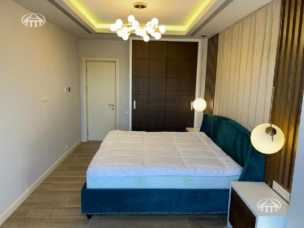 Apartment · 2 rooms · 85 m² · Kentron