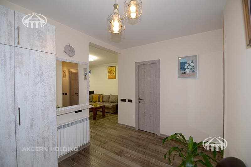 Բնակարան · 3 սեն. · 77 մ² · Աջափնյակ