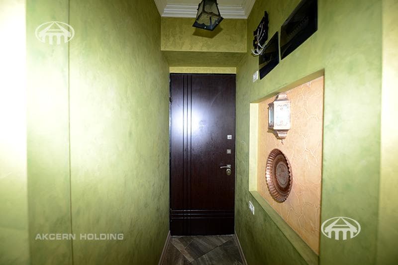 Apartment · 3 rooms · 90 m² · Kentron