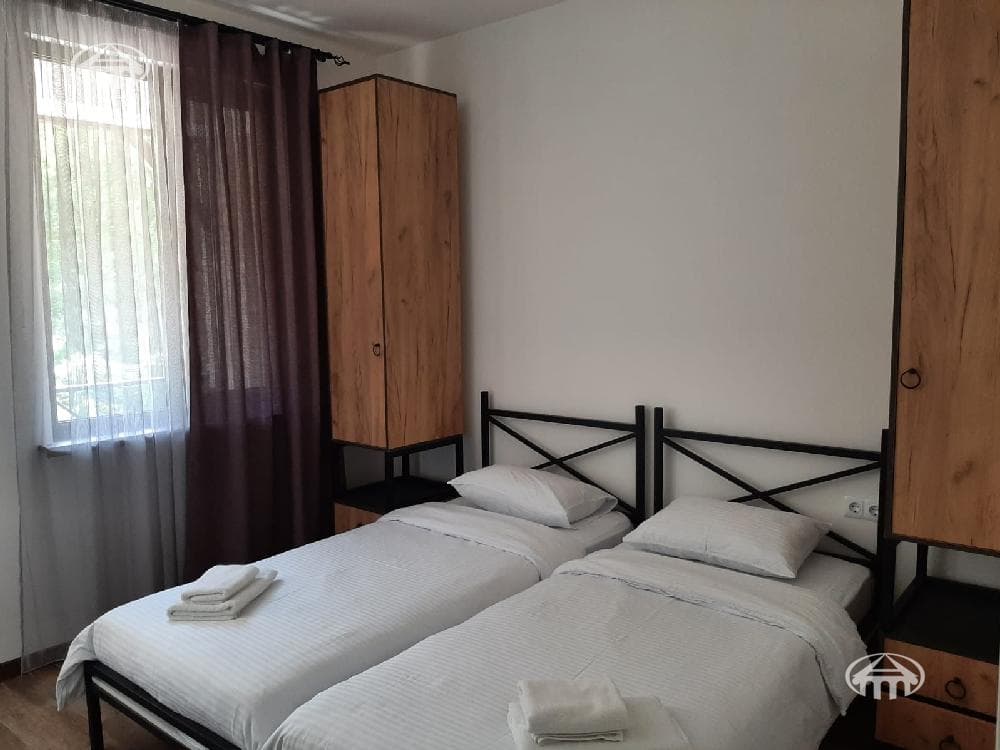 Mansion · 5 rooms · 200 m² · Dilijan