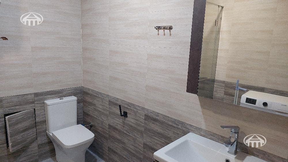 Բնակարան · 3 սեն. · 79 մ² · Կենտրոն