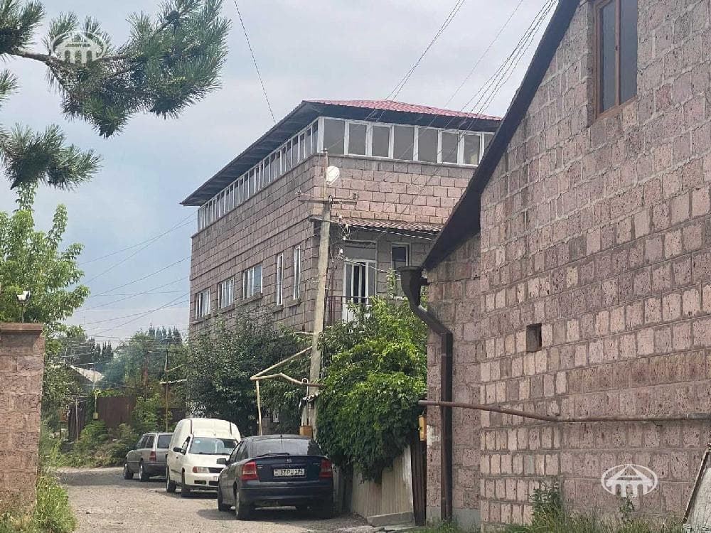 Հյուրանոց · 350 մ² · Գյումրի
