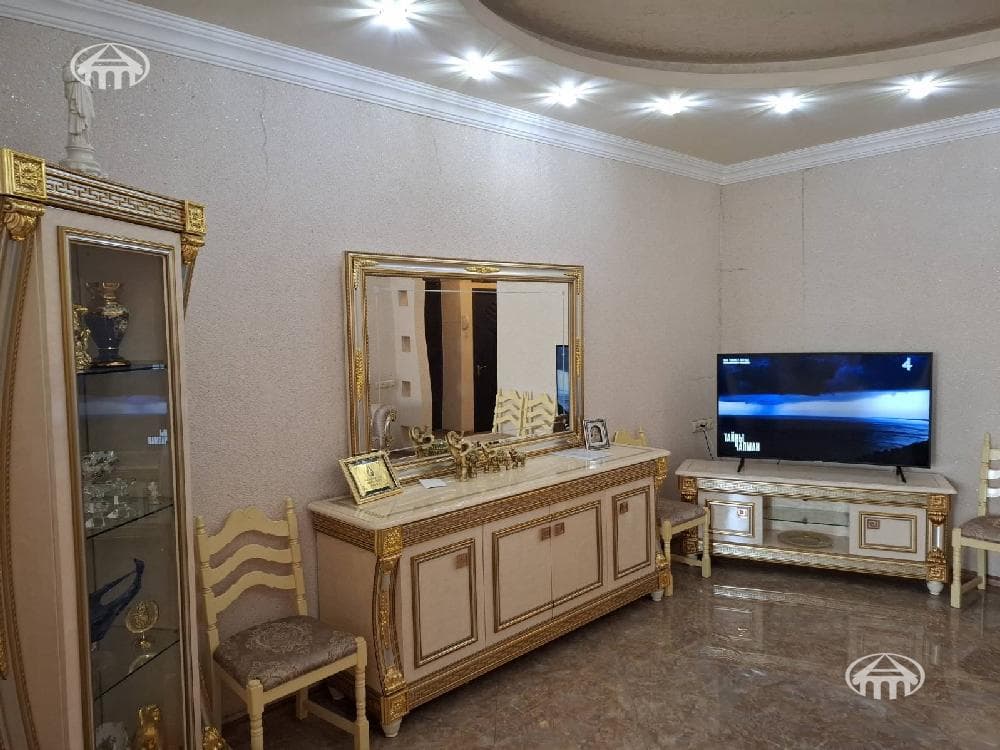 Квартира · 3 комн. · 83 м² · Шенгавит