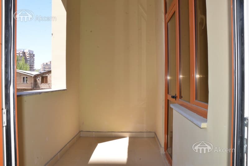 Apartment · 2 rooms · 59 m² · Kentron