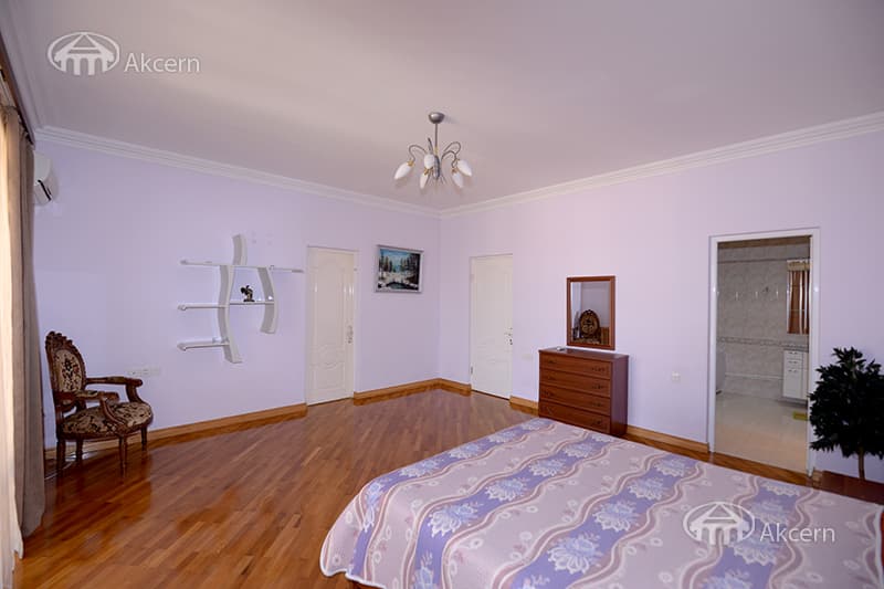 Mansion · 6 rooms · 530 m² · Nork-Marash