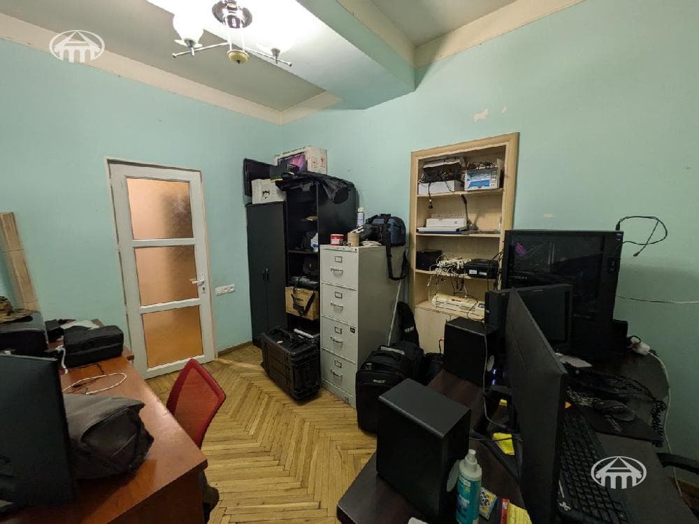 Բնակարան · 4 սեն. · 113 մ² · Կենտրոն