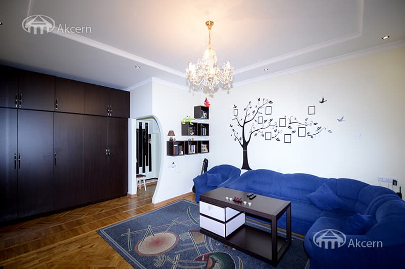 Apartment · 2 rooms · 55 m² · Kentron
