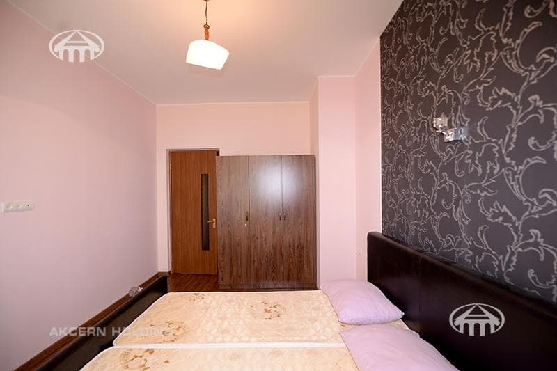 Квартира · 3 комн. · 109 м² · Кентрон
