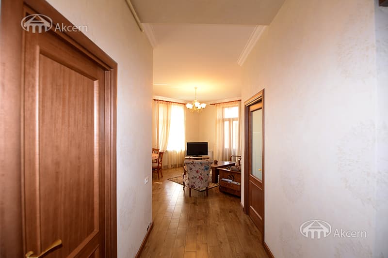 Квартира · 2 комн. · 49 м² · Кентрон