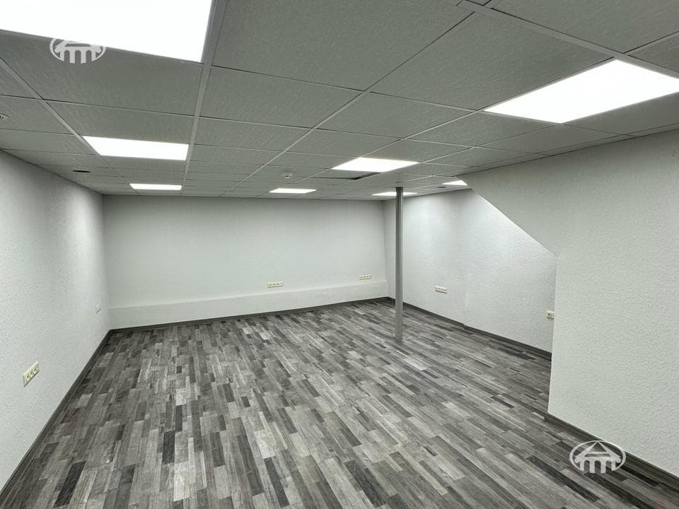 Магазин · 177 м² · Кентрон