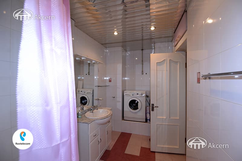 Apartment · 2 rooms · 62 m² · Kentron