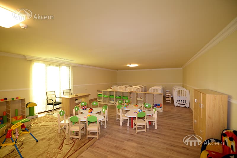 Առանձնատուն · 6 սեն. · 650 մ² · Աջափնյակ