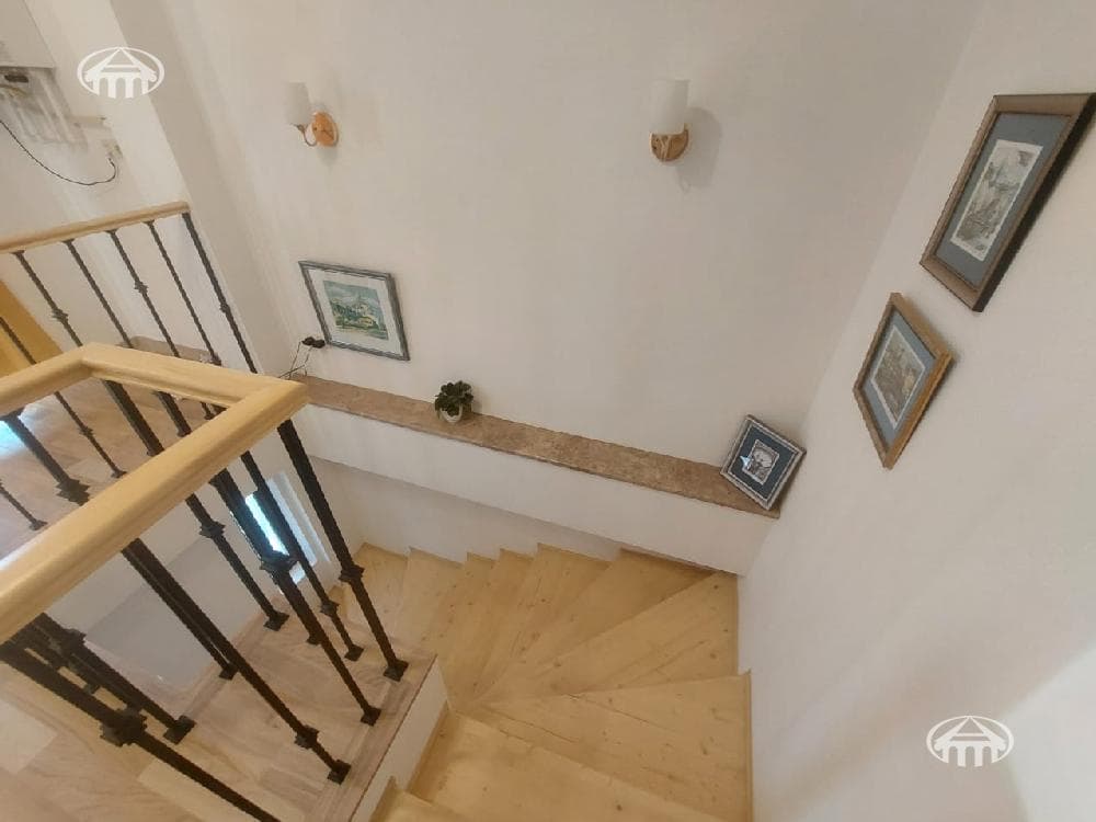 Townhouse · 4 rooms · 121 m² · Nairi