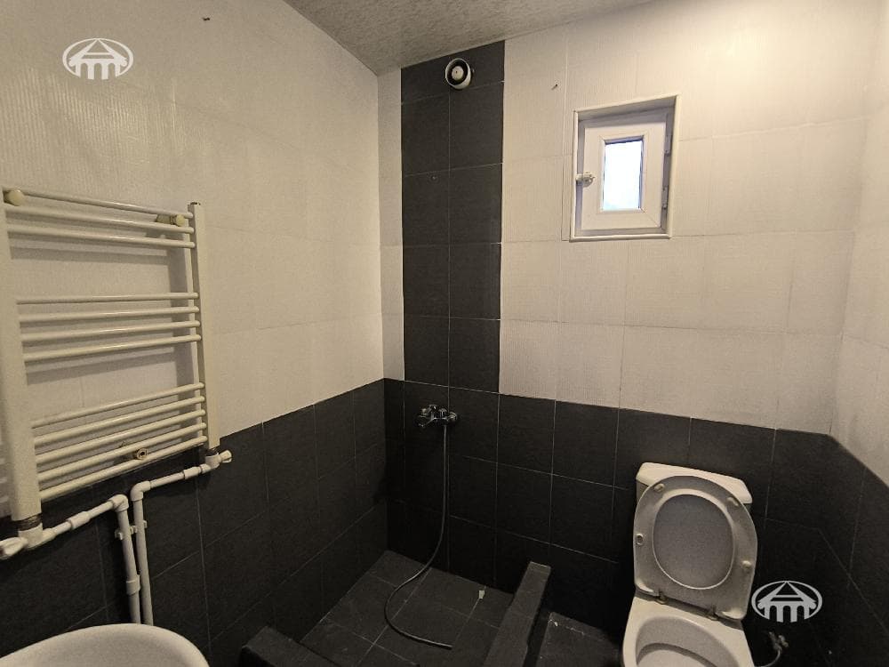 Mansion · 6 rooms · 196 m² · Kanaker-Zeytun