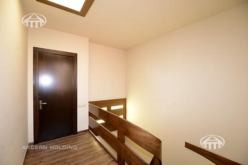 Mansion · 5 rooms · 388 m² · Arabkir