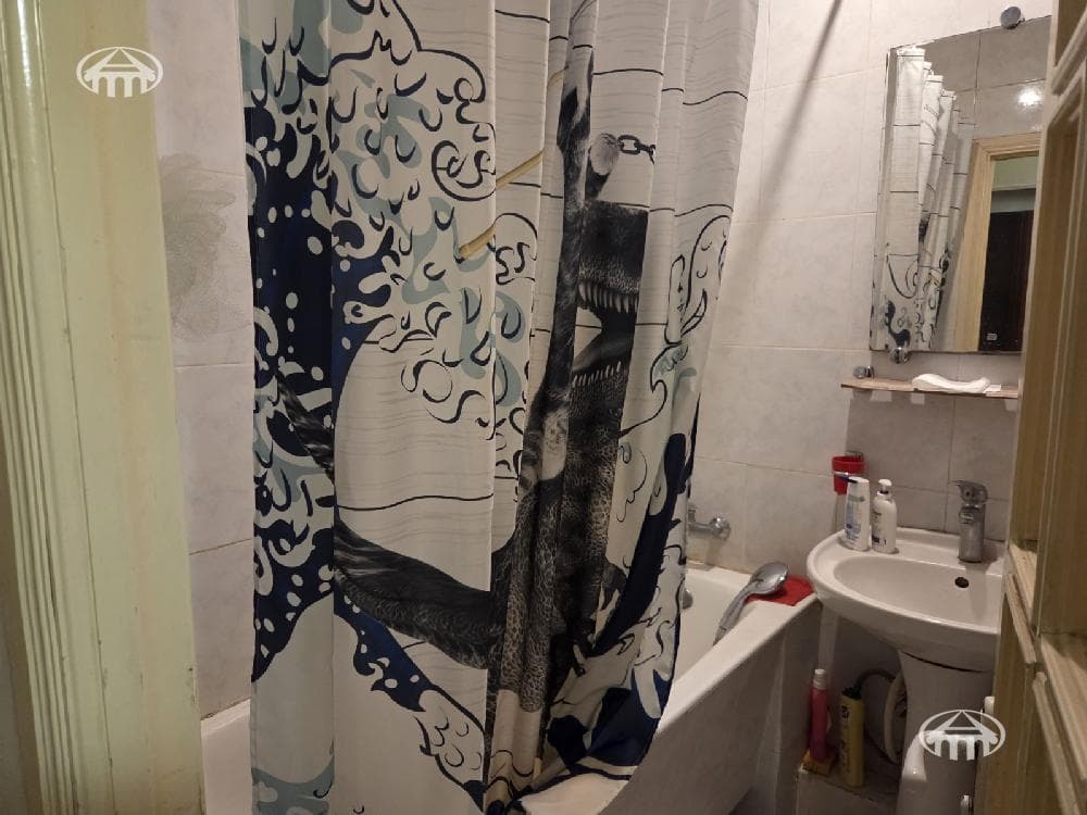 Apartment · 2 rooms · 74 m² · Kentron