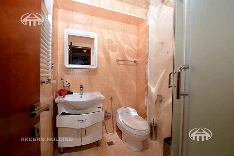 Квартира · 5 комн. · 298 м² · Кентрон
