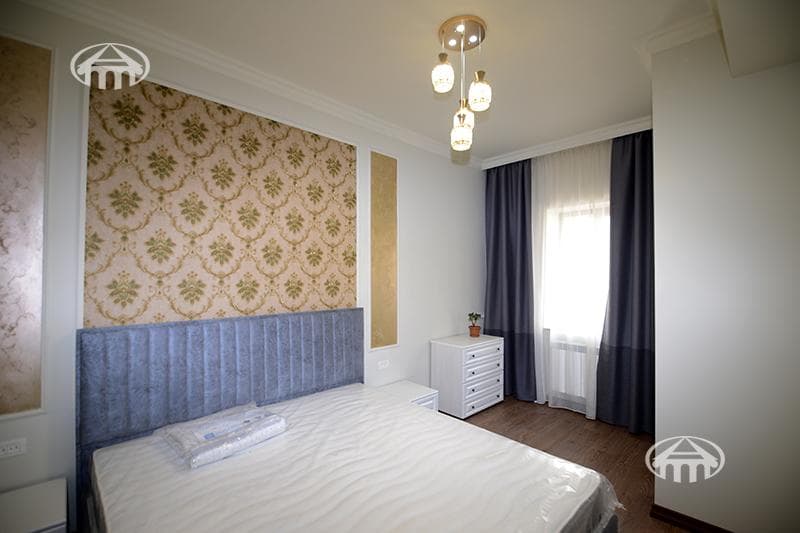 Квартира · 3 комн. · 100 м² · Кентрон