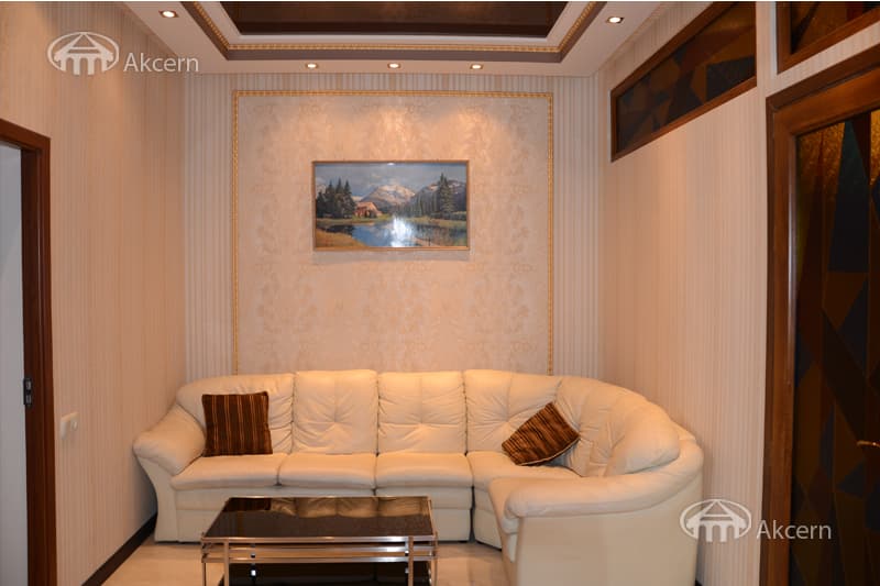 Квартира · 2 комн. · 67 м² · Кентрон