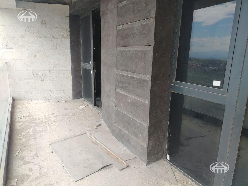 Квартира · 5 комн. · 183 м² · Аджапняк