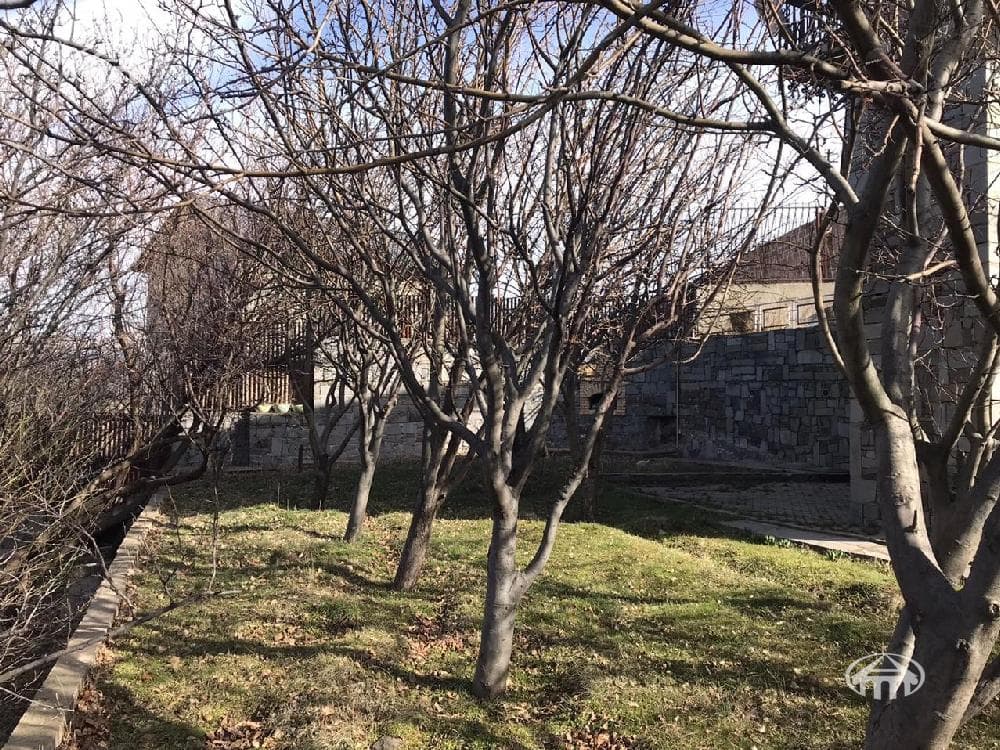 Ամառանոց · 3 սեն. · 98 մ² · Քարաշամբ