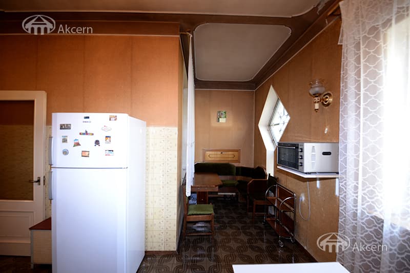 Дом · 7 комн. · 557 м² · Кентрон