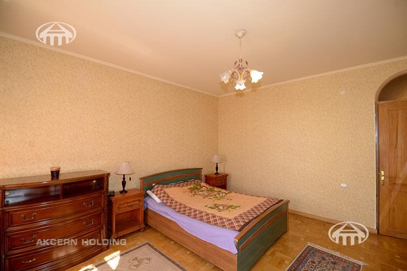 House · 5 rooms · 220 m² · Arabkir