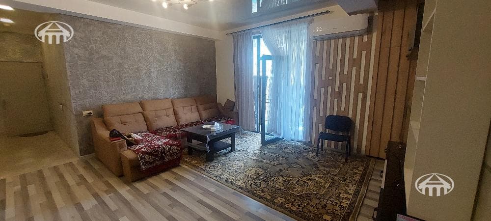 Квартира · 2 комн. · 66 м² · Кентрон