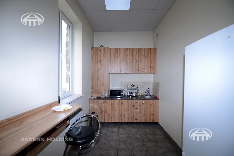 Office · 660 m² · Kentron