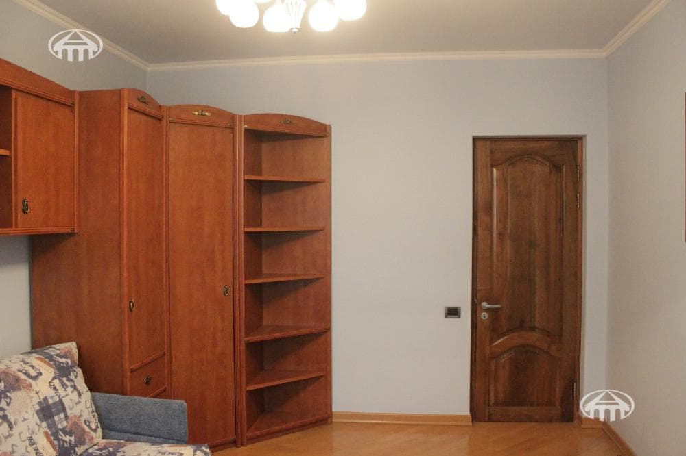 Բնակարան · 4 սեն. · 148 մ² · Կենտրոն